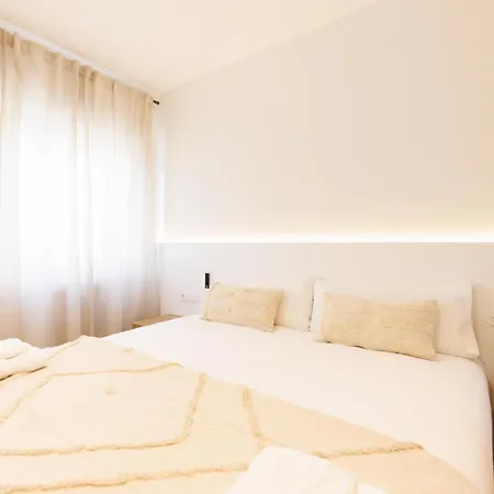 Bravissimo Palau Firal, Near Parc La Devesa *