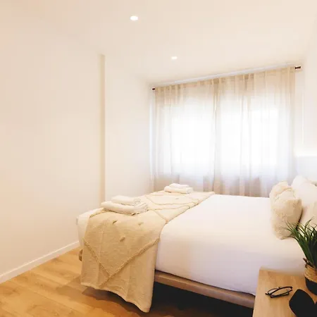 Bravissimo Palau Firal, Near Parc La Devesa