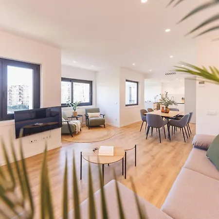 Bravissimo Palau Firal, Near Parc La Devesa