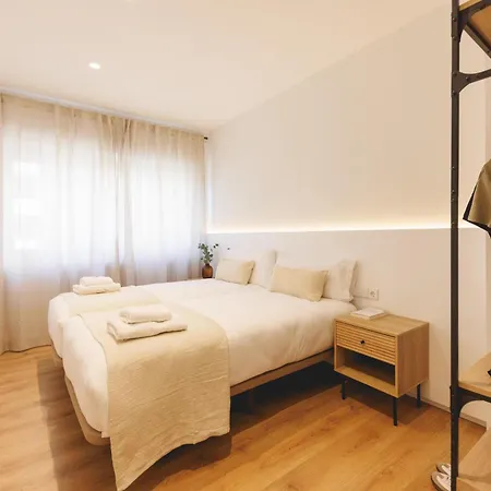 Apartment Bravissimo Palau Firal, Near Parc La Devesa