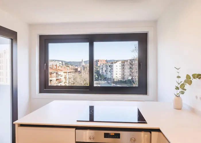 Bravissimo Palau Firal, Near Parc La Devesa Apartamento *