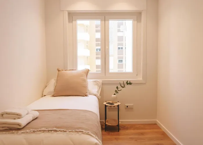 Bravissimo Palau Firal, Near Parc La Devesa *