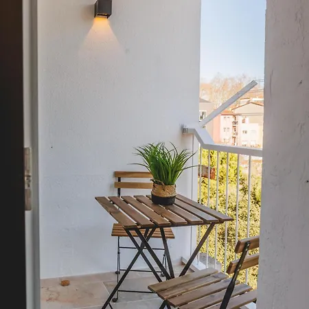 Bravissimo Palau Firal, Near Parc La Devesa 아파트 지로나