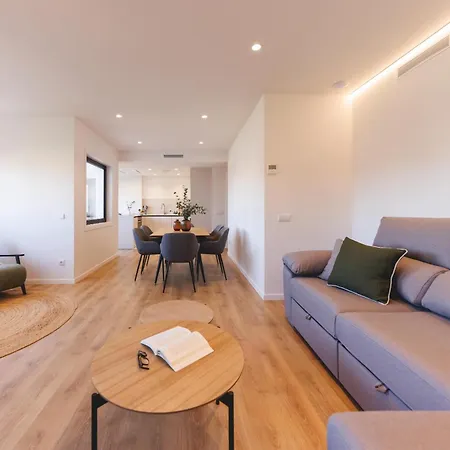 Bravissimo Palau Firal, Near Parc La Devesa *