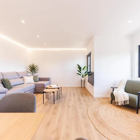 Bravissimo Palau Firal, Near Parc La Devesa 아파트 지로나