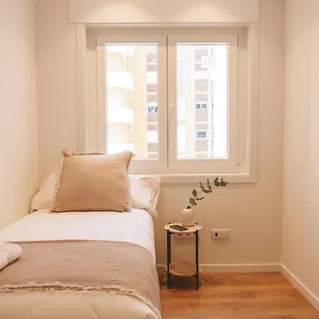 Bravissimo Palau Firal, Near Parc La Devesa *