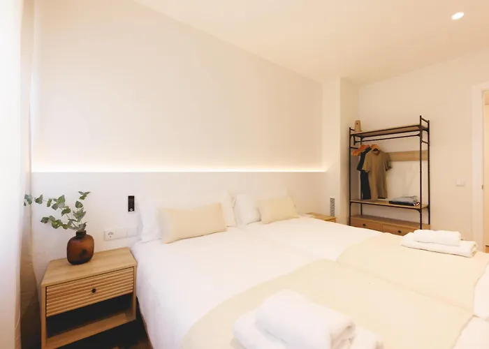 Bravissimo Palau Firal, Near Parc La Devesa