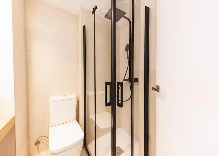 Bravissimo Palau Firal, Near Parc La Devesa Жирона